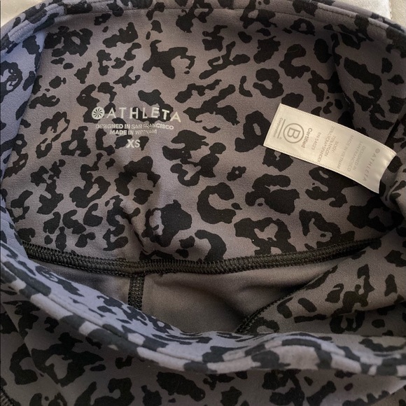 Athleta Elation Ultra High Rise Tight Gray/Black Leopard XS 27" inseam - Picture 8 of 10